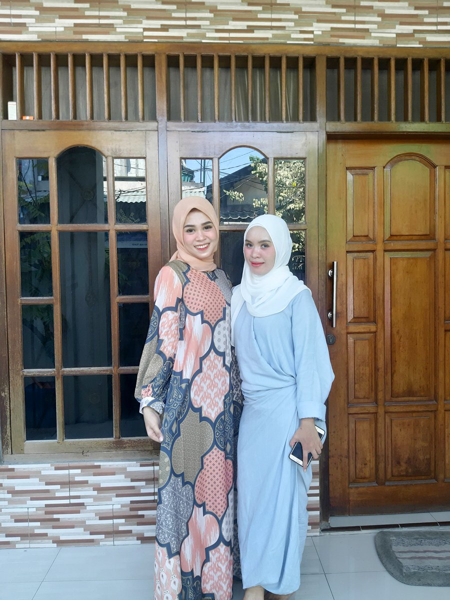 dheafirdha's tweet photo. Minal aidzin walfaidzin🙏🏻 https://t.co/xSq4sjkJQw