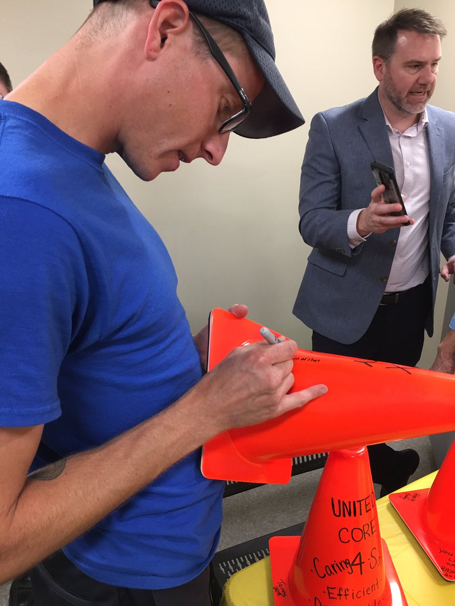 matt_broadwater's tweet photo. Enjoyed spending safety day with the @weareunited @BGAirport team, a chance to sign the #whyiworksafe and #core4 “Cones of Commitment” as well as play safety word find!  Great stuff and great day!  Thank you team LEX!  @cathy_innocenti @GrewalMandee @Jrneikirk1 https://t.co/2BjaoSyugf