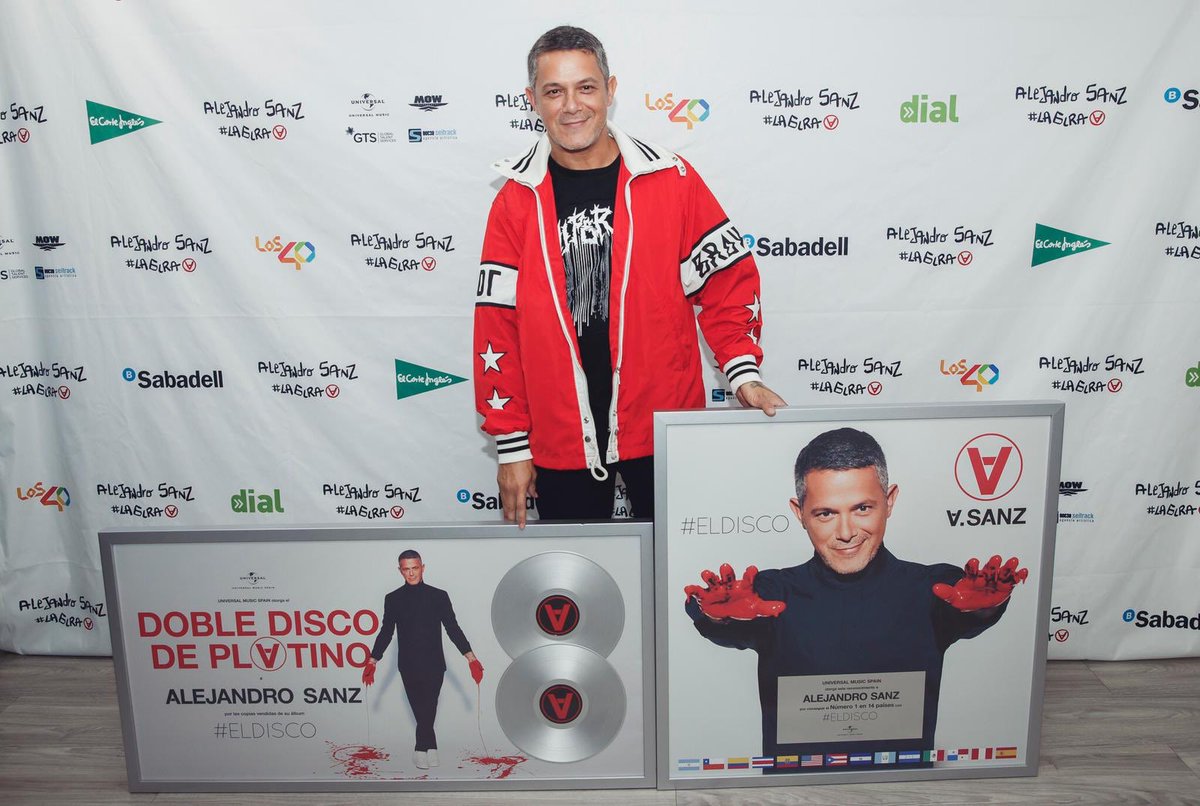 No me cansaré de daros las gracias...Estoy feliz porque esto no es mío, es de tod@s. #ELDISCO #DobleDiscoDePlatino @UniversalSpain  @narcisrebollo #JesúsLópez