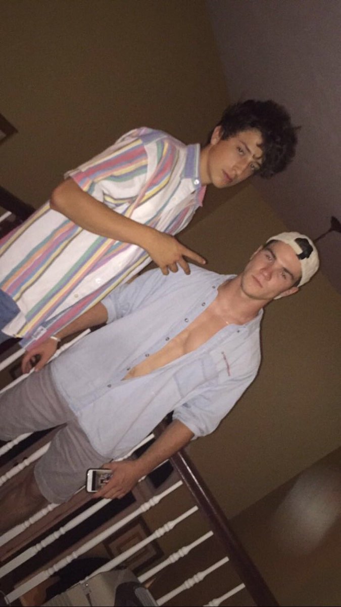 _Hookz_'s tweet photo. We were before the times @_EliasGass_ https://t.co/FUcA5388Ss