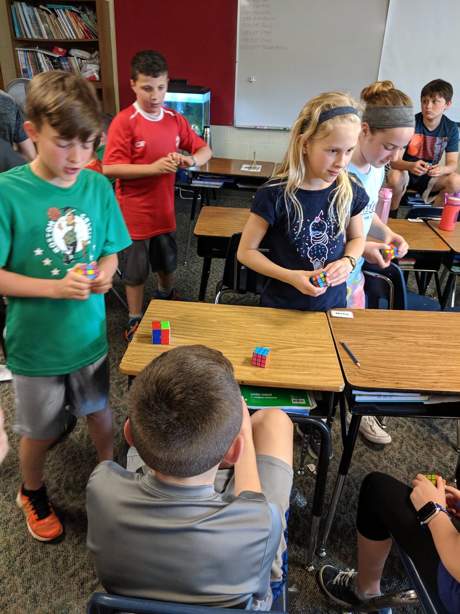 MT_Gr5's tweet photo. We had a blast during our #STEM activity this afternoon: rubik's cubes!!! #mtarewe #teamwork #Juster5 https://t.co/iEapB0XcSF