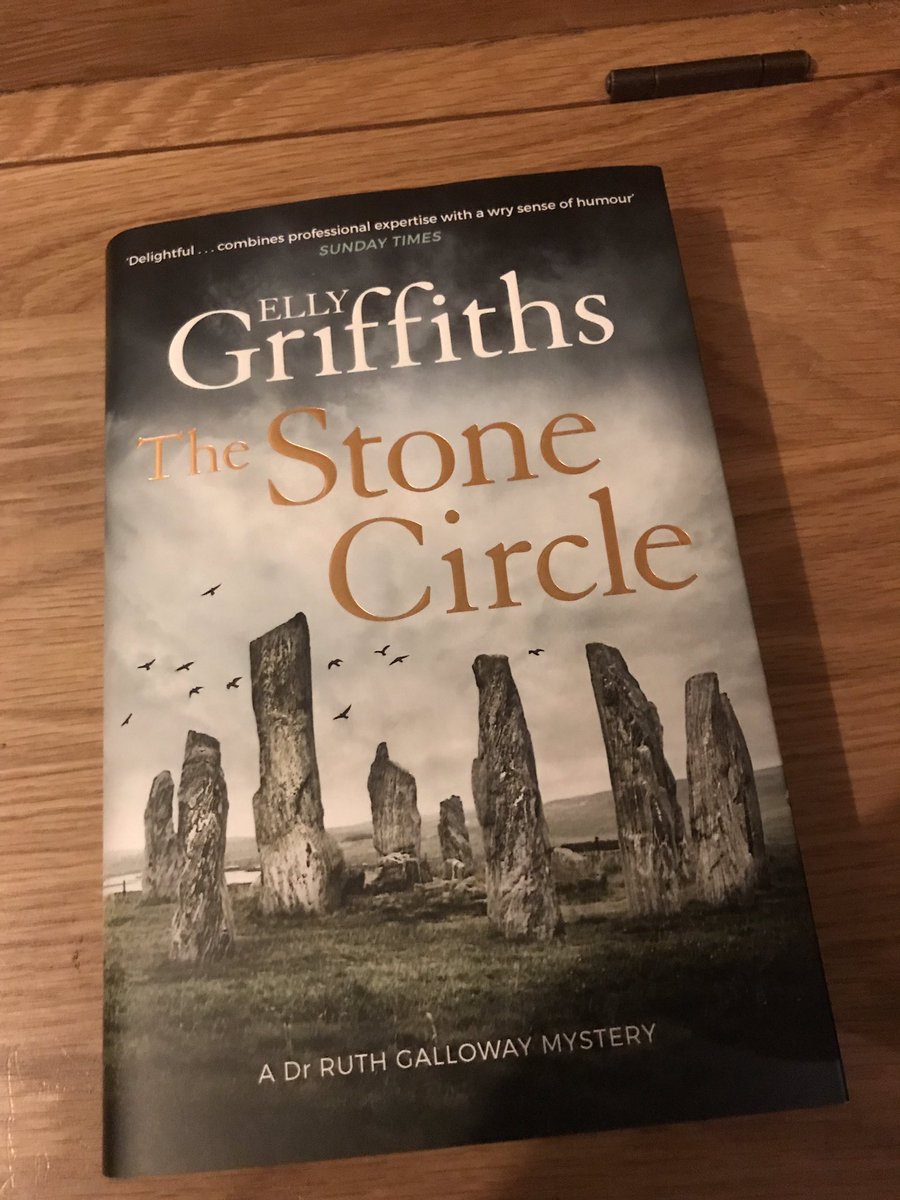 LcftI's tweet photo. Met @ellygriffiths tonight at book signing - lovely, funny, entertaining. Great evening plus treated myself to more Nelson, Ruth, Cathbad and Flint 🐈. #ruthgalloway #cathbad https://t.co/IsZ0xK14jD