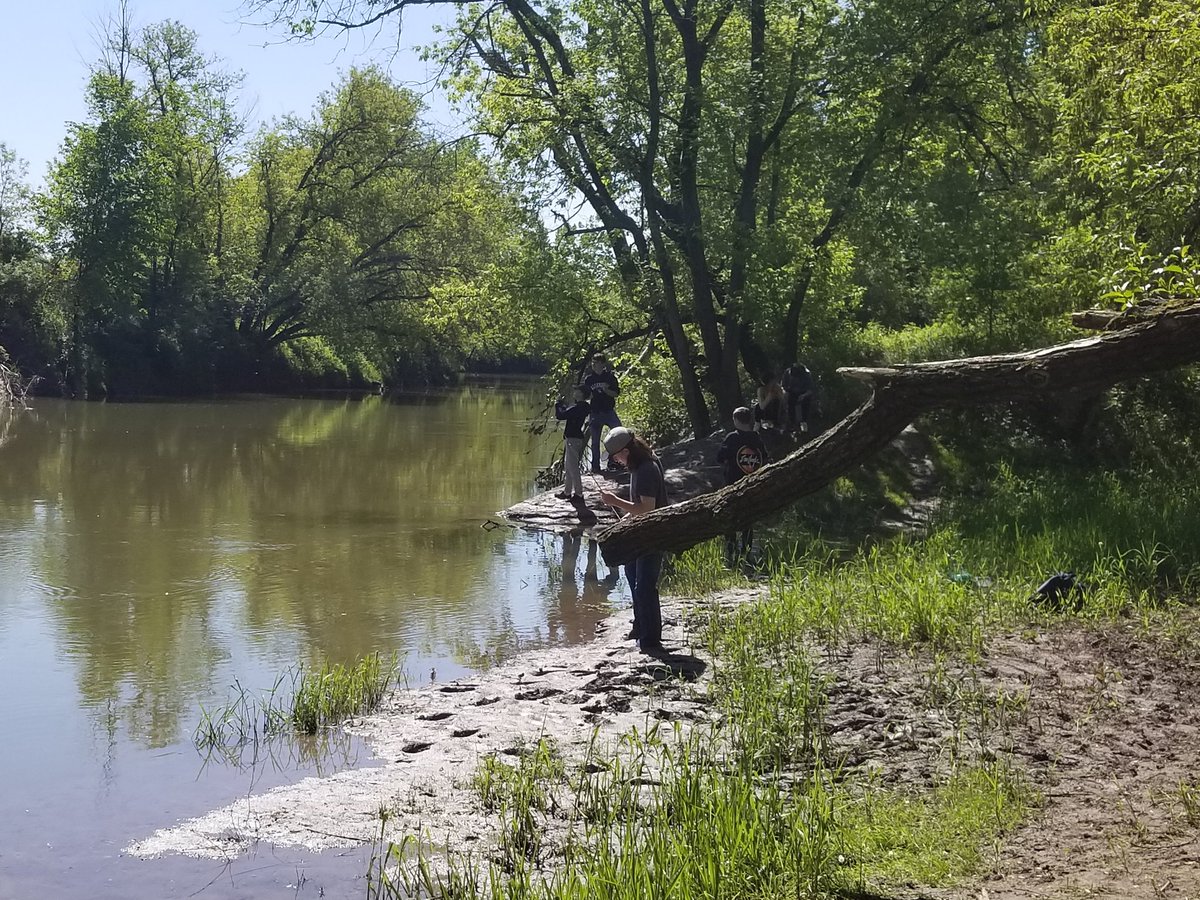 adalysmcdsb's tweet photo. Taking learning outside today. #takethemfishing @SMCDSB_OLG @SMCDSB https://t.co/ZX6C3BIfqY