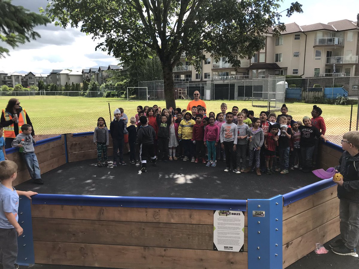 fchristie's tweet photo. New Ga Ga pit at John Maclure.  Thanks to our awesome grounds crew for set up and yard prep-and for catching the abandoned bunny #AbbySchools https://t.co/L3eiwEtQmB