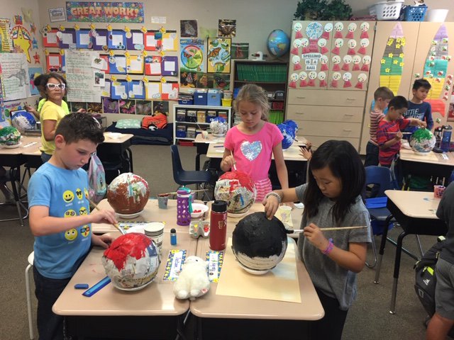 SunriseElem's tweet photo. Step #2 of the dinosaur egg making adventures. Mrs. Jendrick's class had a great time creating today. #TeamSparty #Hands-onLearning #SunriseElementary  #STEAM https://t.co/voYvnlycHo