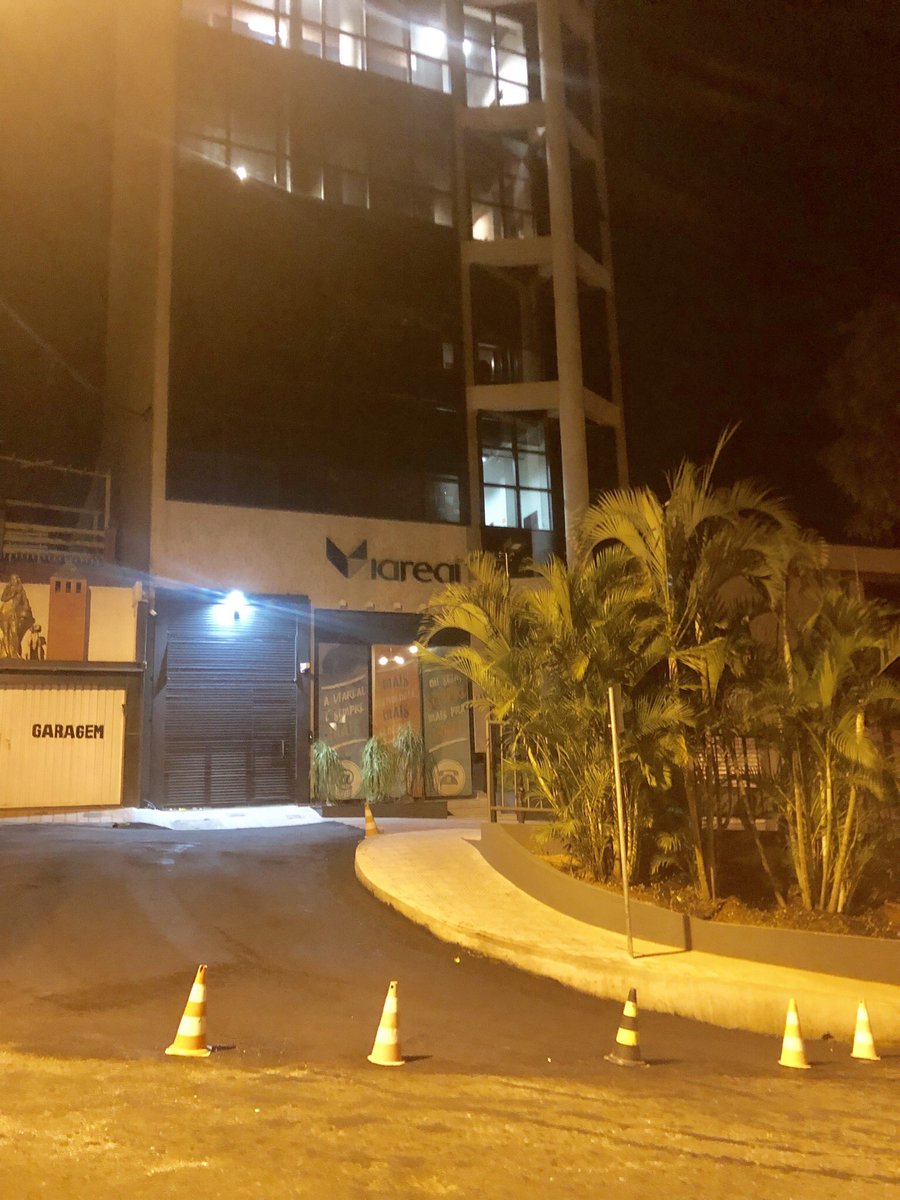 rubensbmoreira's tweet photo. A pracinha em frente a #ViaReal tá ficando top hein #vero https://t.co/ovr3JT7E2O