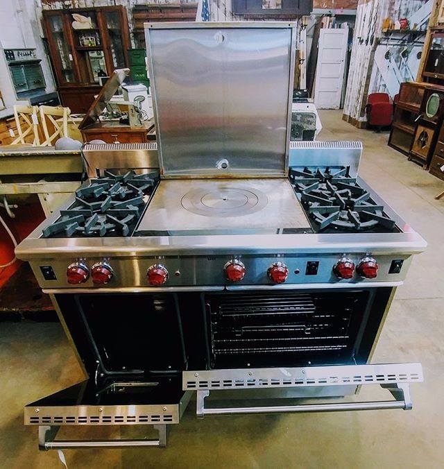 reusedepot's tweet photo. This is a great find! WOLF Pro Series gas range. This gas range has 4 burners,2nd oven and French grill top with many more bells and whistles!
#wolfrange #wolf. #appliances #chef #cheflife #cooking #kitchendesign #kitchendesign #reuse #salvage #treasures… https://t.co/drl5TMbi1M https://t.co/Q7ur2SZHAh