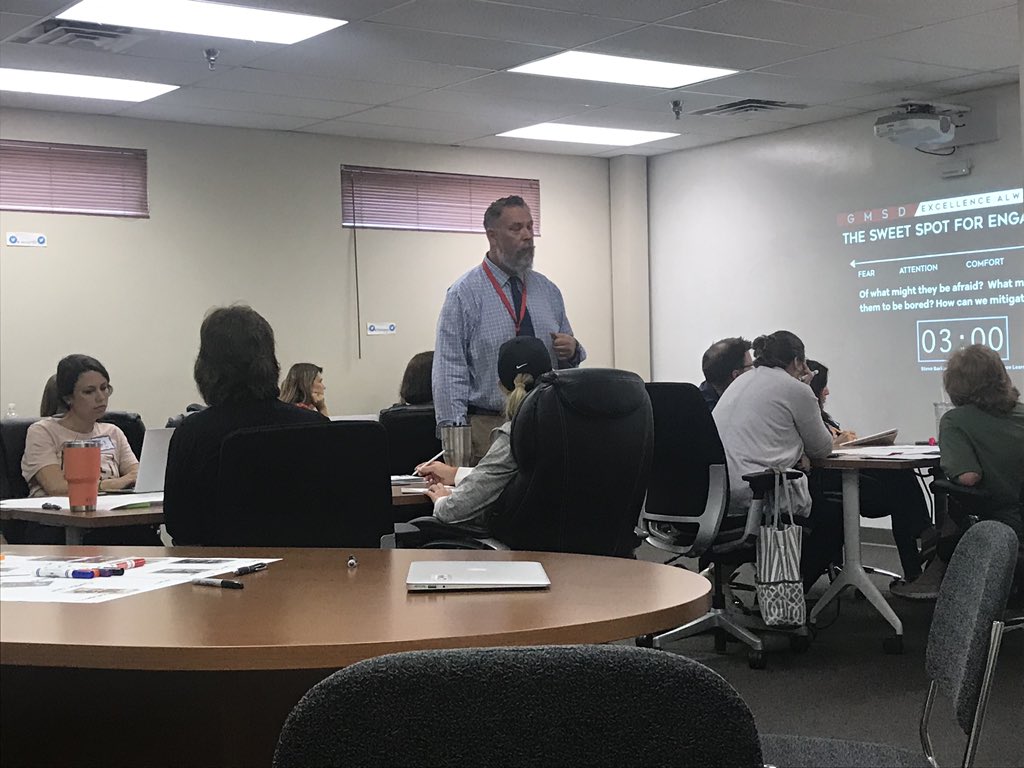 Great PD session by @wjgii. Teachers are learning how to give up their classrooms to fully engage students. <a href="/gmsdk12/">Germantown MSD</a> #summerofflex