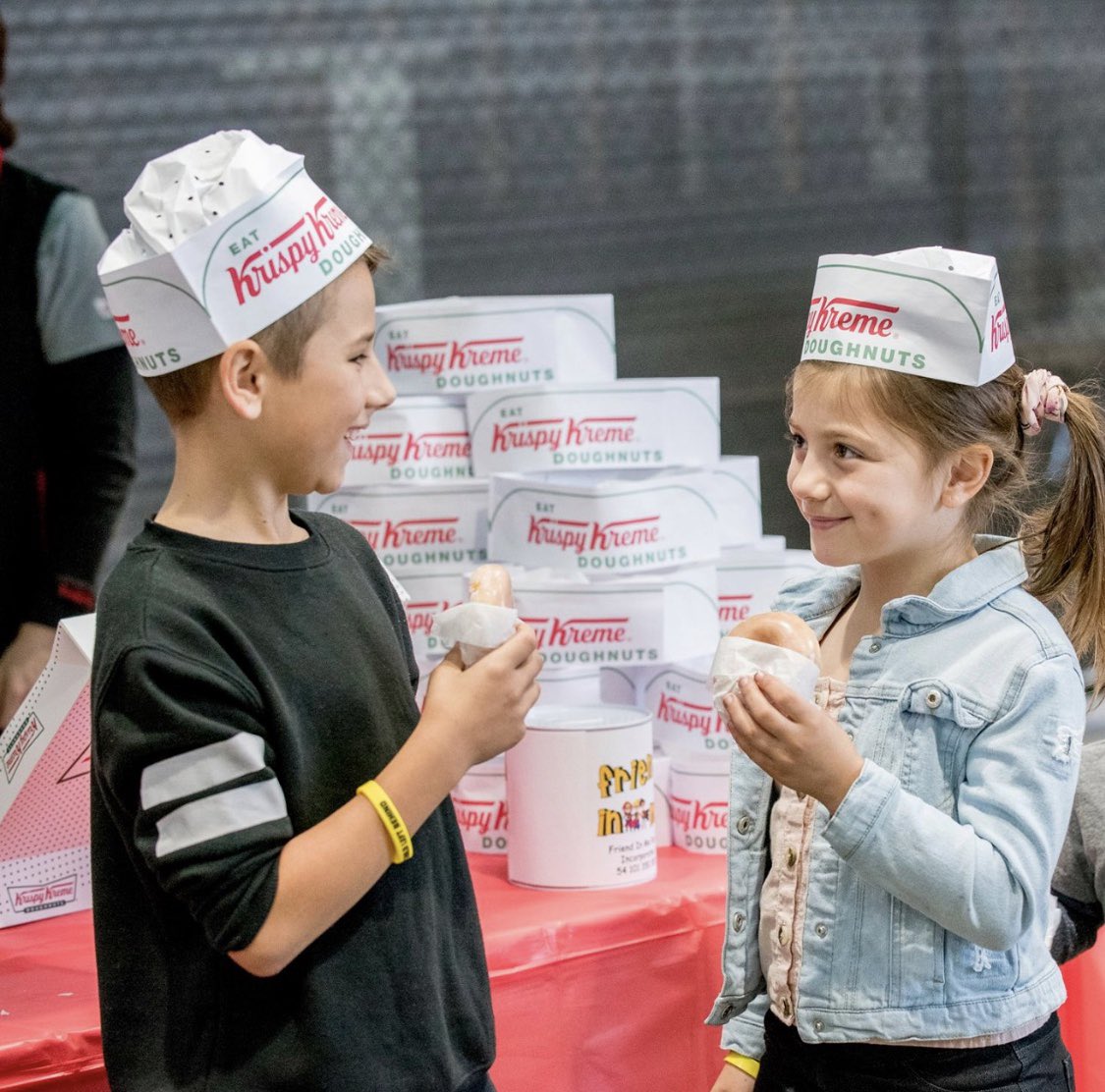 FriendInMeAUS's tweet photo. Happy National Doughnut Day 🍩 #tbf to when @krispykreme donated 2000 doughnuts to our major event! #WorldDoughnutDay https://t.co/uPIopdCTzC