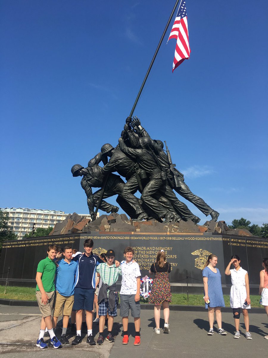 TriciaPohan's tweet photo. #WeAreChesterNJ @BlackRiverMS  Having a great time with the 8th grade class. https://t.co/epb5CgPXgM