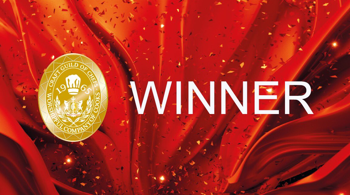 The Development Chef Award 2019 sponsored by @essentialcuisin goes to <a href="/Laurence_Tott/">Laurence Tottingham</a> from @OliverKay_ #CGCAwards