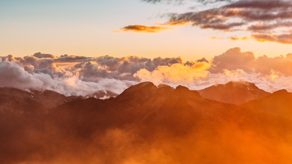 As businesses and individuals are moving towards storing their data and information “in the cloud”, so are higher education institutions and the agencies that service them. See why you should set up a data warehouse: hubs.ly/H0jcdPJ0