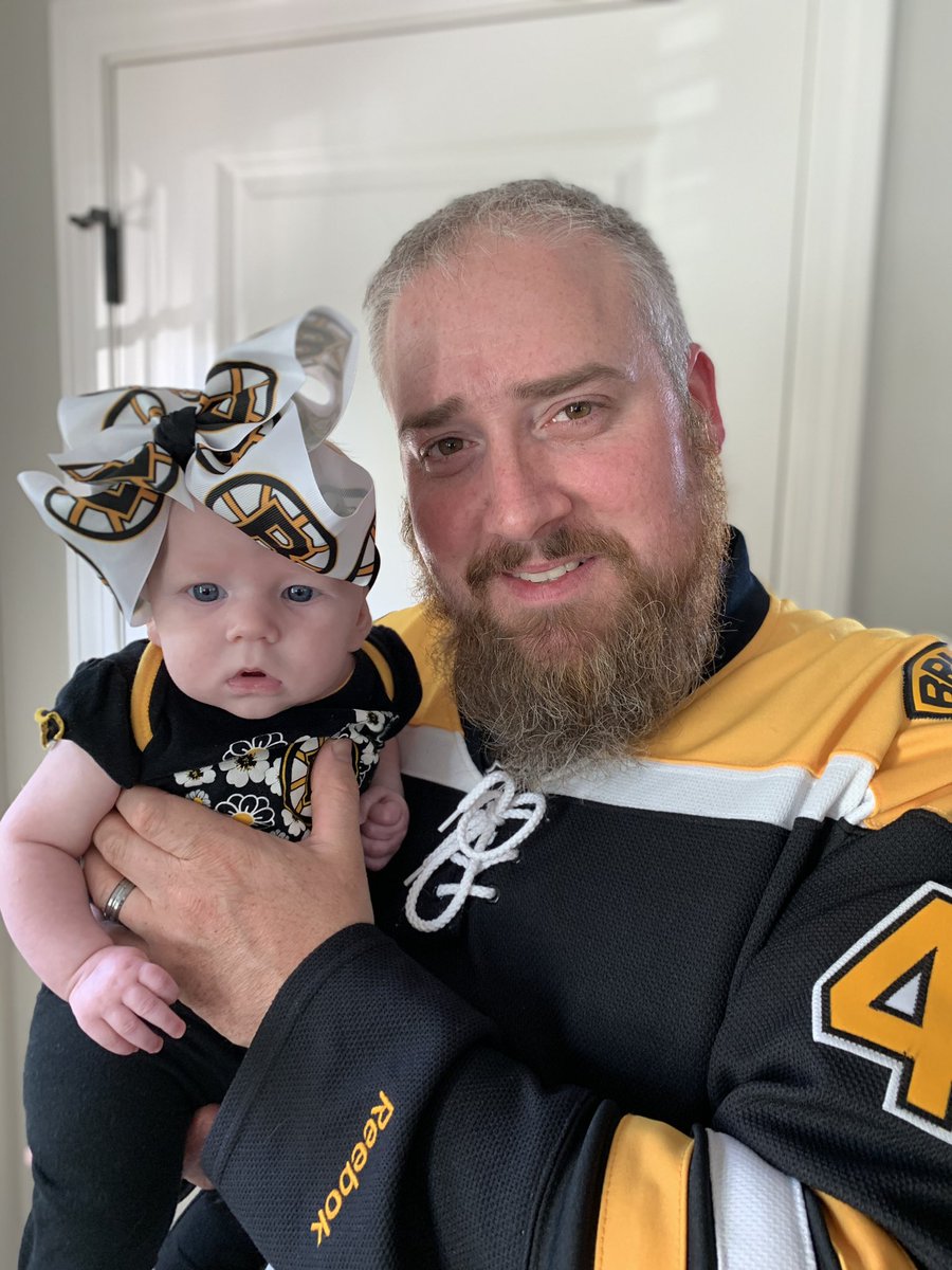 kmcopson's tweet photo. Let’s go B’s!! @NHLBruins #game5 https://t.co/umqcduLLkp