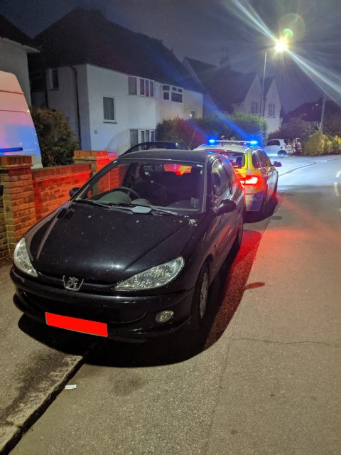 tvprp's tweet photo. #Slough. This Peugeot drive tried really hard to evade us when he saw us turn around for him. #Fail. Some digging and it transpires there's no Insurance. 6 points / £300 and we'll have your car until you get insurance. #Dontriskitforabiscuit #P640Ingram #P6775Bushell #TTCShift https://t.co/hi0zuFMKT6