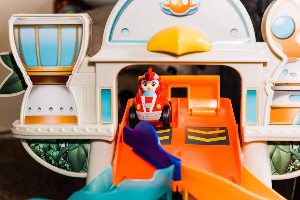 Hasbro Top Wing Toys Review theinspirationedit.com/hasbro-top-win…