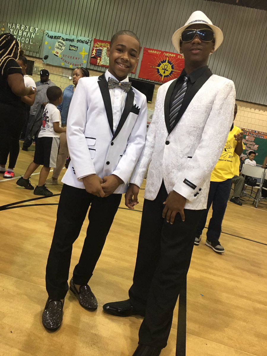 HTCobras's tweet photo. Too handsome, too beautiful, too cool, too 🔥🔥🔥           @NPSvoices #newarknj #tubmancobras #style 😎 https://t.co/YAl7m177pI