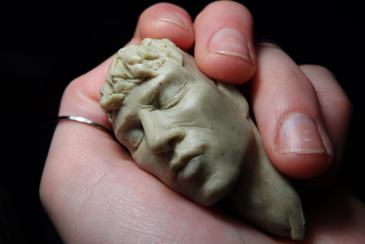 Goda_is_my_name's tweet photo. We are all innocent when we sleep 😌
#no_reference #sculpting #portrait https://t.co/CcOVoz8G9k