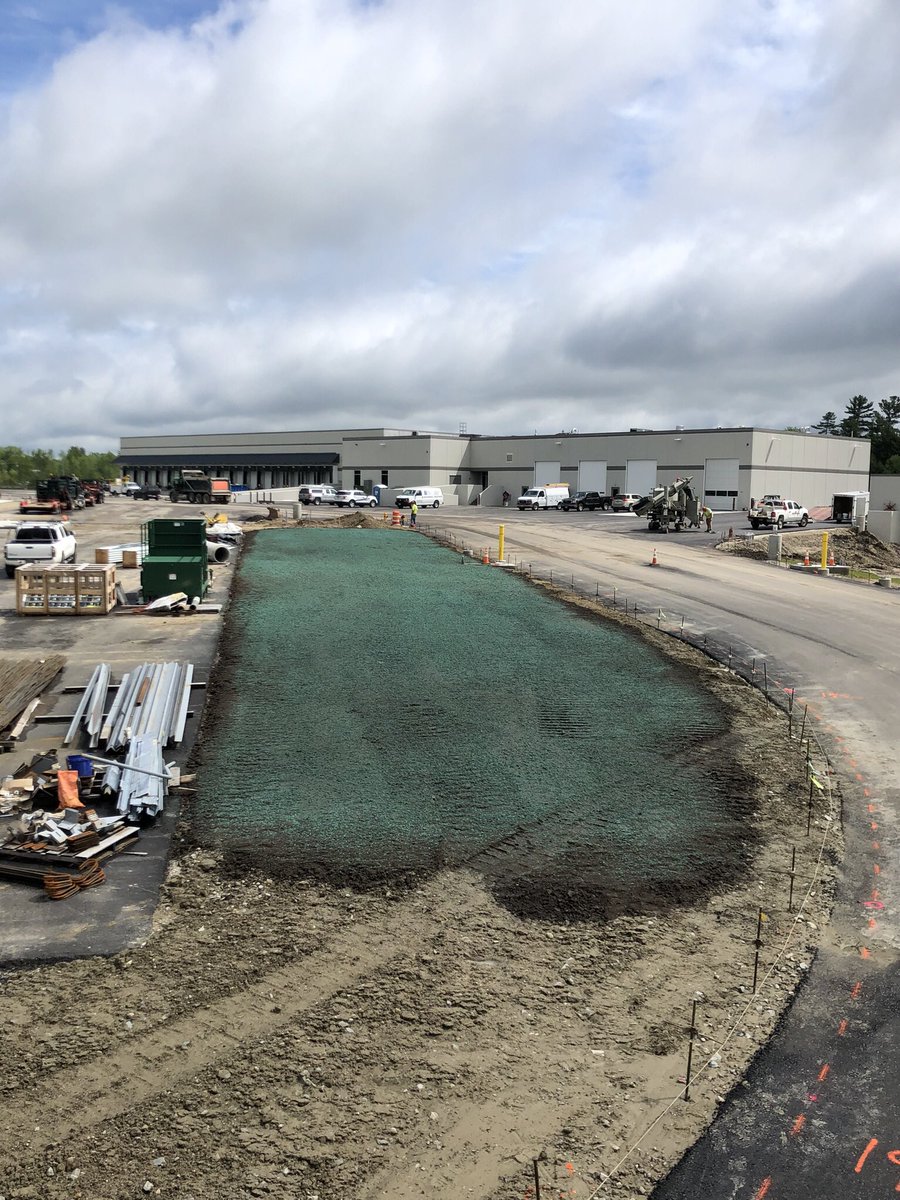 RyanLyford1's tweet photo. Saco. A.Duie Pyle trucking got another slug of #Hydroseeding today at their new facility. Mostly spraying on top of of jute netting around the pond. #GrowGrass #TurfSmith https://t.co/KP1lRj7wnE