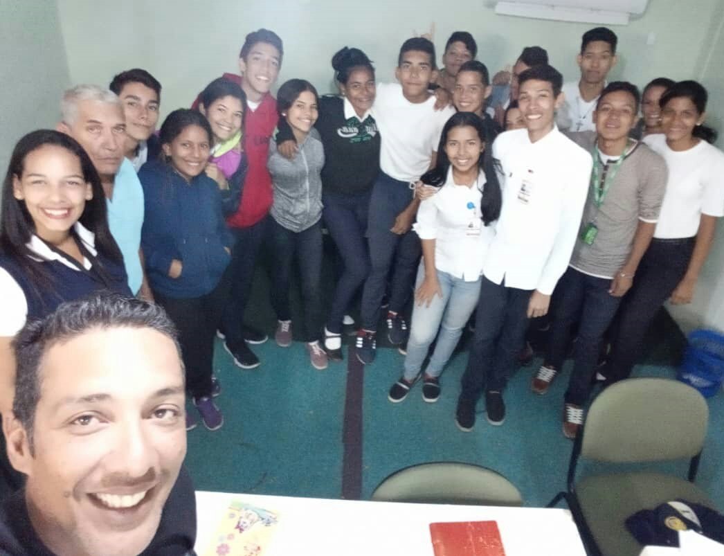 #6Jun || Ntro Coord Rgnal <a href="/Moisesincesne/">Moises Gonzalez</a> en conjunto con los Voceros Regionales de Formación, Organización y Comunicación, visitan Aprendices del Ambiente Formativo Rattan, con el fin de recolectar las propuestas que serán elevadas en el 2° Congreso Nacional del <a href="/MovAprendices/">Movimiento Nacional Somos Aprendices</a>