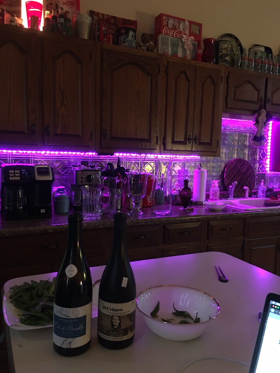 recknerk's tweet image. #unwinding #karbelle #unwindingtime #unwindingafteralongday #stressfree #karbellemansion #worklifebalance #workingwoman #ladyboss #femaleentrepreneur #dinnertime #metime #embraceyourself #womanentrepreneur #fempreneur #empoweredwomen #confidentwoman #womenwithpurpose