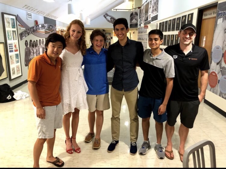THATS A WRAP! 

Congrats to all athletes that competed this high school water polo 🤽🏼‍♂️🤽🏼‍♀️season! 

Now on to Junior Olympics at the end of the summer! 

#WeAreTXLA