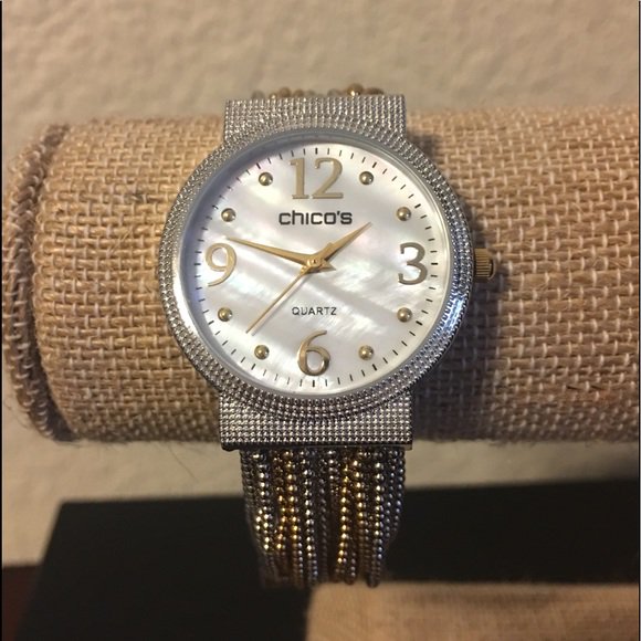 ClosetBargain's tweet photo. So good I had to share! Check out all the items I'm loving on @Poshmarkapp #poshmark #fashion #style #shopmycloset #chicos #fossil: https://t.co/gjJzfQS6ma https://t.co/YZzvbomrG5