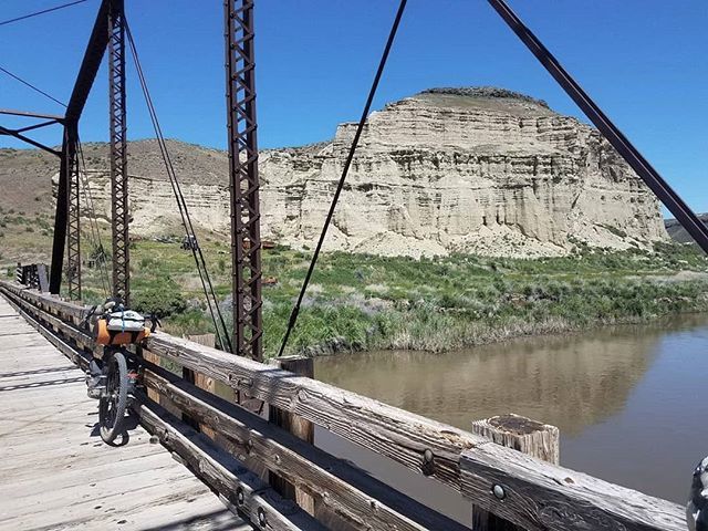 BelleEpoqueVelo's tweet photo. Blistering Bikepacking Bridge Break
#adventurecycling #alliteration #bikepacking #bikecamping #cyclinglife #biketour #bespoke #publiclands #itsallyours #rideoregon
@mahallbikeworks https://t.co/LCs0s4m8gU https://t.co/lwYHaKWjDS
