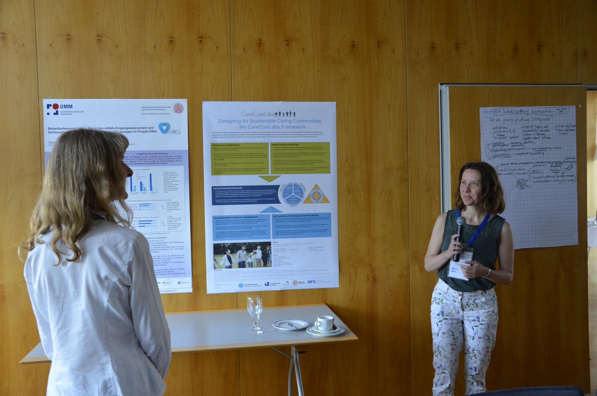 claudiamarlene's tweet image. Heute mal @CareumCH meets #Sozioinformatik #UniversitätSiegen - bei der Fachausschusskonferenz #AlterundTechnik der #DGGG 😊 ! Danke @KatharinaPenzelmeyer und @JuliaSellig, @CareumCH, @DavidStruzek @MartinDickel