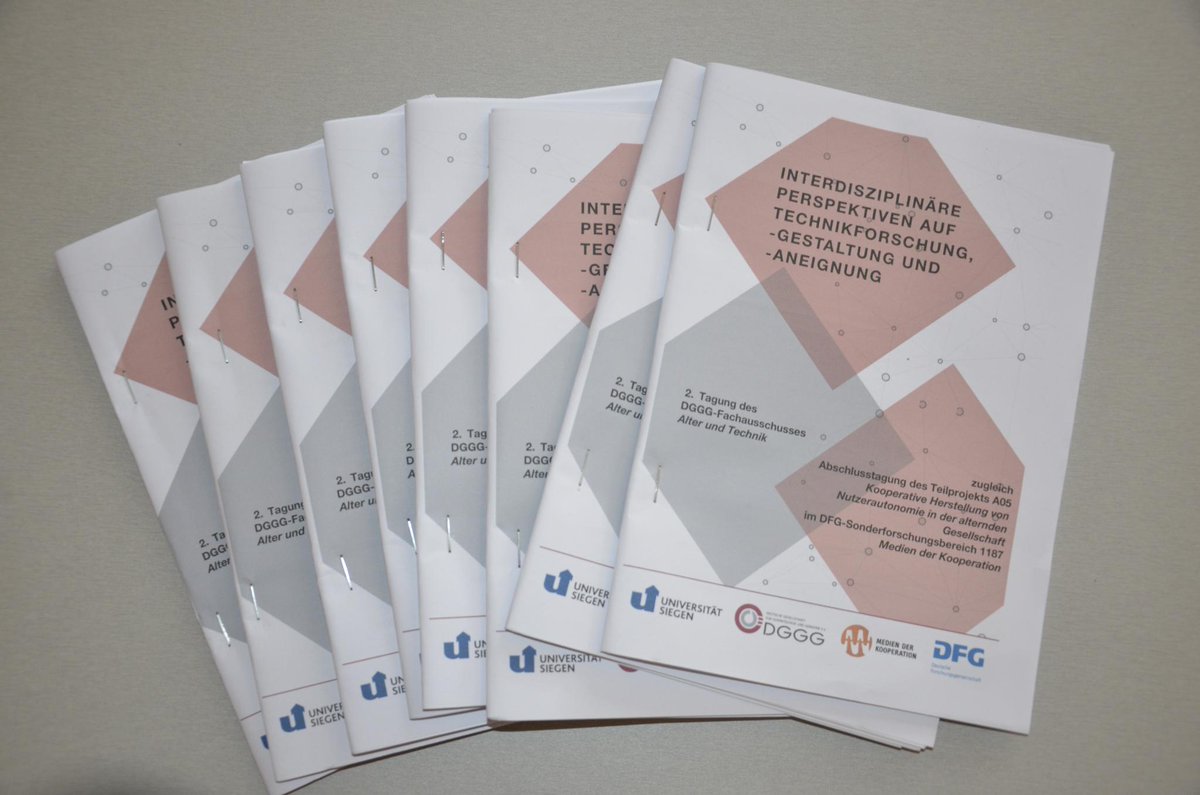 claudiamarlene's tweet image. Heute mal @CareumCH meets #Sozioinformatik #UniversitätSiegen - bei der Fachausschusskonferenz #AlterundTechnik der #DGGG 😊 ! Danke @KatharinaPenzelmeyer und @JuliaSellig, @CareumCH, @DavidStruzek @MartinDickel