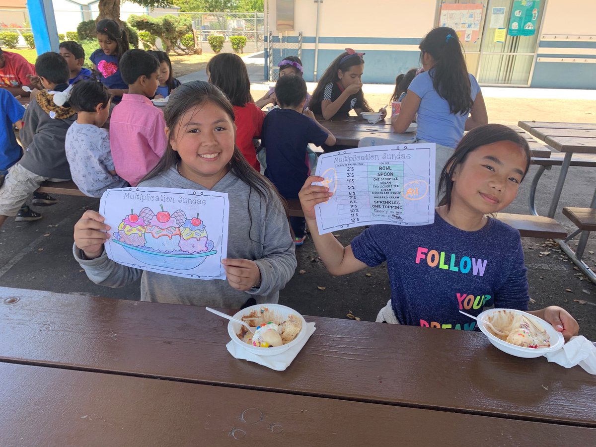 Matsisheteach's tweet photo. Multiplication Sundae Day is so sweet! 3rd graders have mastered ❌multiplication! Thanks to the parents for helping scoop! 🍦🍨@Dvlions #lastdaysofschool2019 #rewardsaresweet https://t.co/IT1OM7HQuv