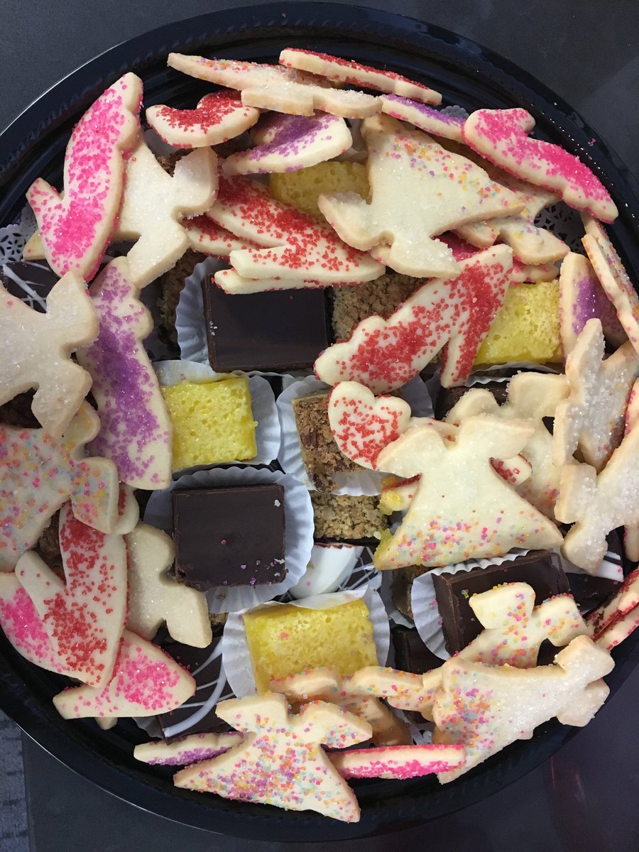 Dresses4_Prom's tweet photo. Thank you @BBBakery  for all of the delicious treats you donated for our big day! The dresses and shoe cookies were almost too pretty to eat. The girls and their entourage loved them! Thanks for all your continued support. https://t.co/pGDMskZUe1
