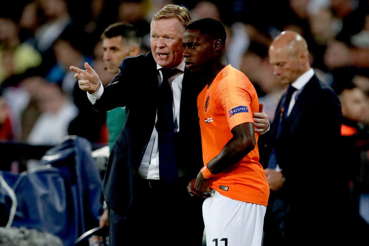 RonaldKoeman's tweet photo. Proud of the spirit and qualities in the team. Looking forward to the #final on Sunday! 🇳🇱
-
Trots op de spirit en kwaliteit van deze selectie. We kijken uit naar de finale! 🇳🇱 #Oranje https://t.co/v0AIZhlxZW