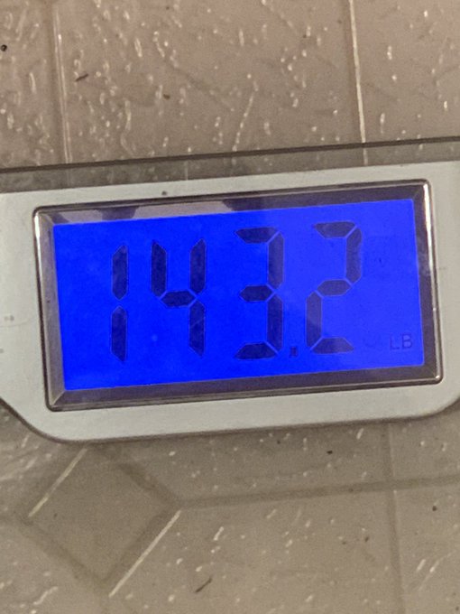 Watch Christina's leaked NSFW photo on TwXstars