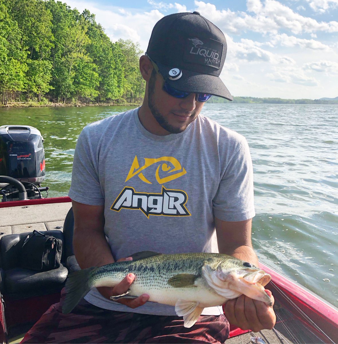 ANGLRfishingapp's tweet photo. ANGLR team member @DHorner17 with a solid largemouth he marked up with his Bullseye and the ANGLR app!

Do you think this fish is pre-spawn or post-spawn? Why? ⬇️

#bassspawn #bassfishing #largemouthbass #anglrbullseye https://t.co/sIHyo41wQz