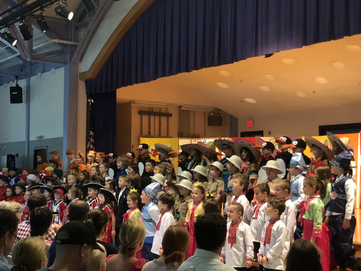 Congratulations to the SES First Grade Class on their “Around the World” musical today. The future is bright with our talented students!