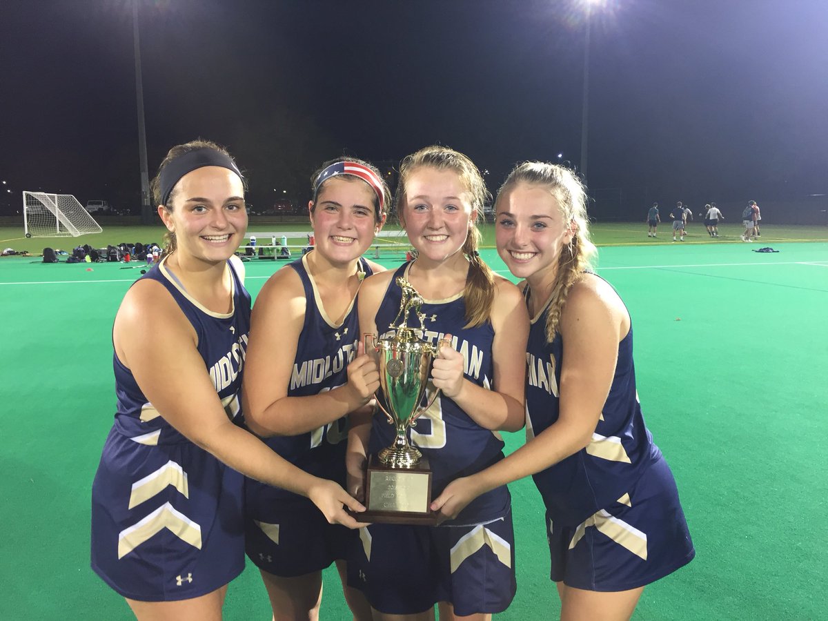 Congratulations to our 4 seniors who graduated yesterday! JMU (Maggie and Kate), VT (Megan), and UMW (Zoe) are so lucky.