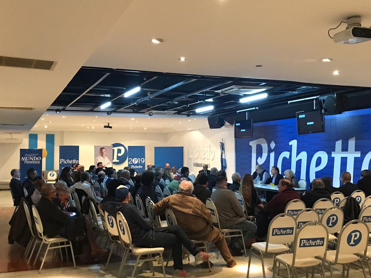 Pichetto2019's tweet photo. Reunión de la Tercera sección,   Bancando a ⁦@MiguelPichetto⁩ , como el resto de la Provincia!! El espacio esta más fortalecido que nunca y con muchos compañeros sumándose. https://t.co/Vpd1gCYWar