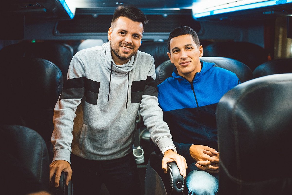 qlokuracbaok's tweet photo. Salimos para Ojo de Agua 👏🏼🚌

📸 @facumi9 

#QLK2019 #SantiagoDelEstero #OjoDeAgua #Fibrones #Felices https://t.co/w9SVCU65rF