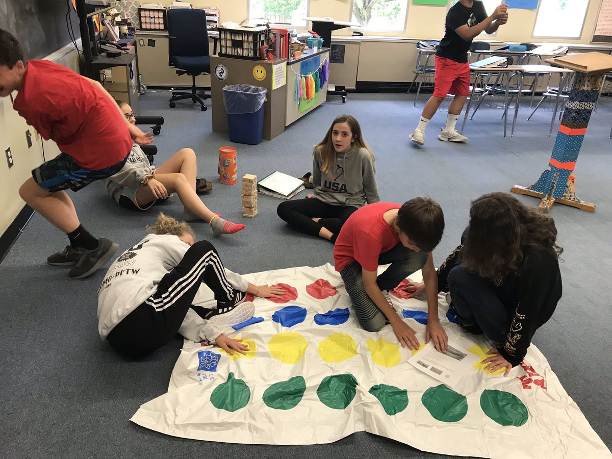 bprokesch's tweet photo. No laptops- no problem!  Jenga and Twister fun! #stsd7 https://t.co/EfdCNyUQB3