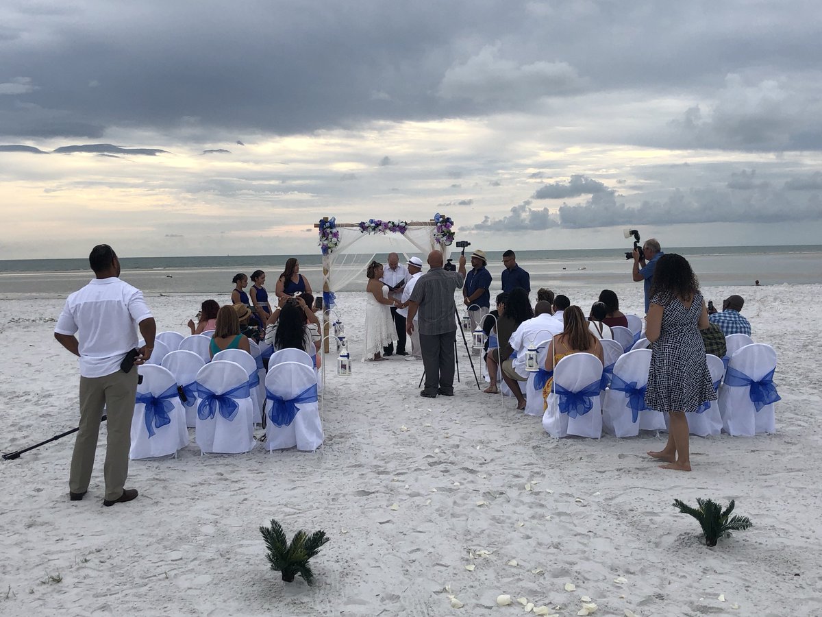 FLSunBeachWed's tweet photo. Congratulations to Mr. and Mrs. Eric Cosme!! https://t.co/Z4nv4zmjpd