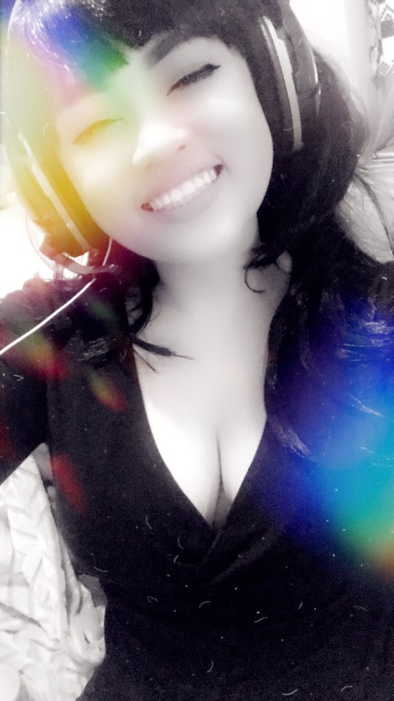 Come join we chat, play all types of games. I would love to see you guys there ♥️ twitch: xchinadoll or link in m.twitch.tv/xchinadoll

#gamergirl #streaming #femalestreamer #newstreamer #girlsthatstream #cosplayer #gamelove #videogames #animelove #twitch #femaletwitchstreamer