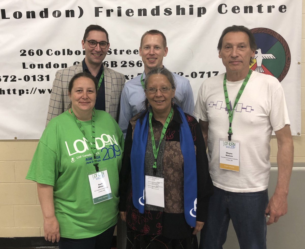 TimoRoss's tweet image. Thank you to Four Feathers, Native-Intertribal and First Nations Housing Co-operatives for welcoming @CHFCanada guests to a home cooked meal at the N’Amerind (London) Friendship Centre! #miigwetch