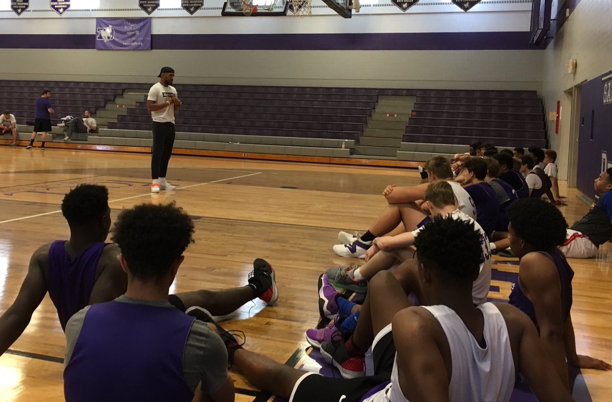 Great way to wrap up Day 2 of Summer Hoops with 2010 alum <a href="/Sir_Nickolas/">Nick Kellogg</a> talking to our guys about knowing their ABCs. Academics. Basketball. Character.  #stallionpride