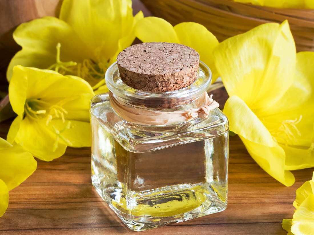 EnayaHealth's tweet photo. Evening Primrose Oil has been promising in clinical studies against #eczema  Patients treated with an oral supplement of EPO showed decreased itching, less #inflammation, dryness, scaling &amp; overall severity compared to controls, with no adverse side effects.
#eveningprimroseoil https://t.co/UVqguVxSSt