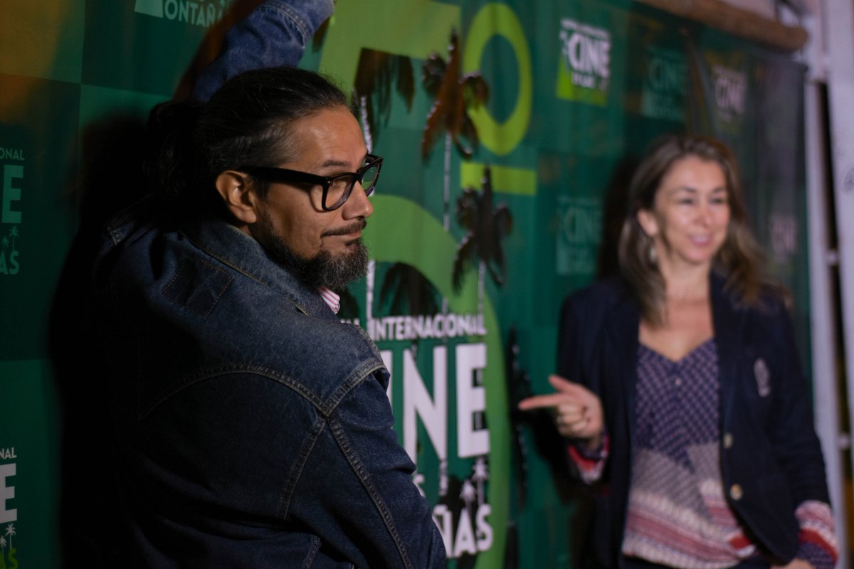 ficmontanas's tweet photo. Estreno nacional de la película Virus tropical de Santiago Caicedo en el marco del quinto Festival Internacional de Cine 🌴👏📽
@mincultura
#CineEnLasMontañas #CineEnSalento  #Quindio  #Salento https://t.co/gP3Fca2oeF