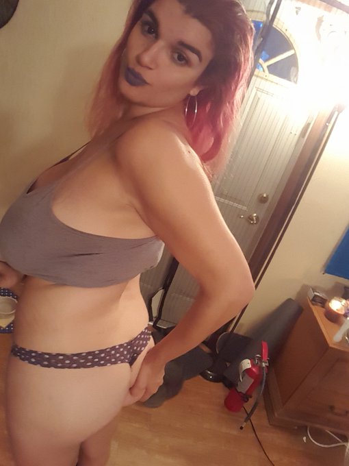 I hope everyone is having a wonderful day 😘💕 #ThongThursday https://t.co/A4czBz5aZt<a href="/tag/thongthursday"class="tags">#ThongThursday</a>