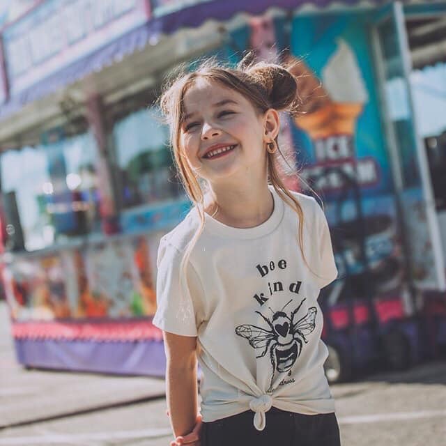 Raising them to 🐝 kind!!!

hustlekindness.com/collections/in…

#HustleKindness #peachsneetfeet #nonprofit #KindnessMatters #jusbeeskind #ShopSmall #ShopLocal 

📷 by Bree Madrid Photography