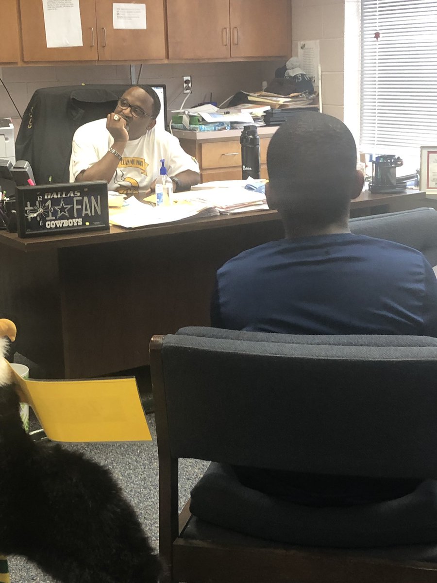 AhinesAmber's tweet photo. One of our 5th graders needed to ask @Dr_Hargrove a few questions before he made a decision on who to pie... #teamzeb #watchussoar https://t.co/MyThxFlNd6