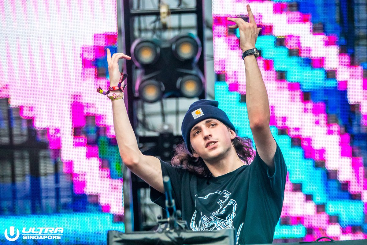 Porter Robinson will transport you to another realm with his mix of progressive and electronic sounds!

Catch his DJ Set on the Ultra Singapore Main Stage this Sunday!!