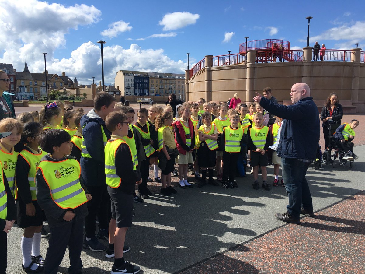 YsgolCC's tweet photo. #year4NA and #year4ST joining in with the D Day service yesterday #neverforgotten https://t.co/mwBeR0s8B8